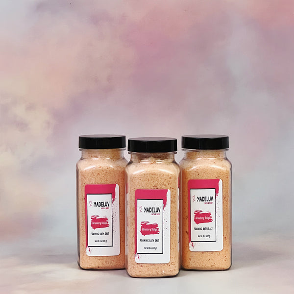 Strawberry Delight Foaming Bath Salt