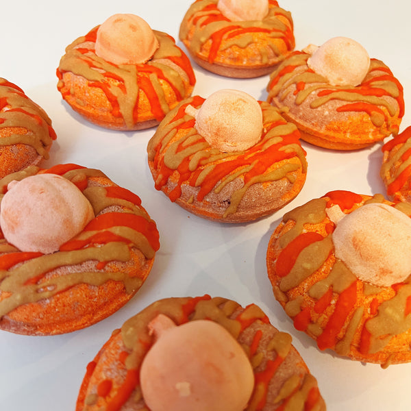 🎃🧇 Pumpkin Pecan Waffle Doughnut Bath Bomb - Madeluv