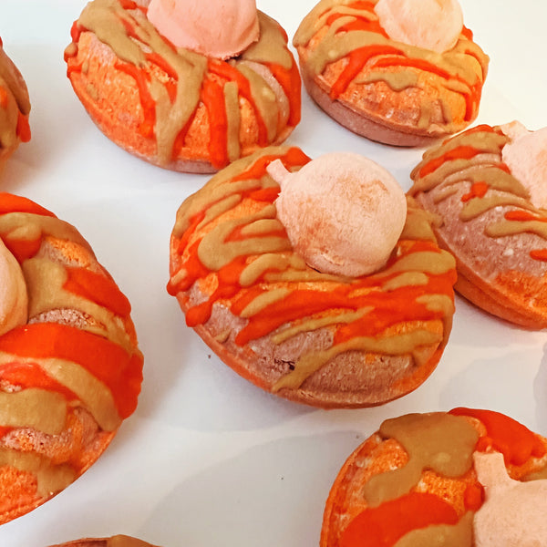 🎃🧇 Pumpkin Pecan Waffle Doughnut Bath Bomb - Madeluv